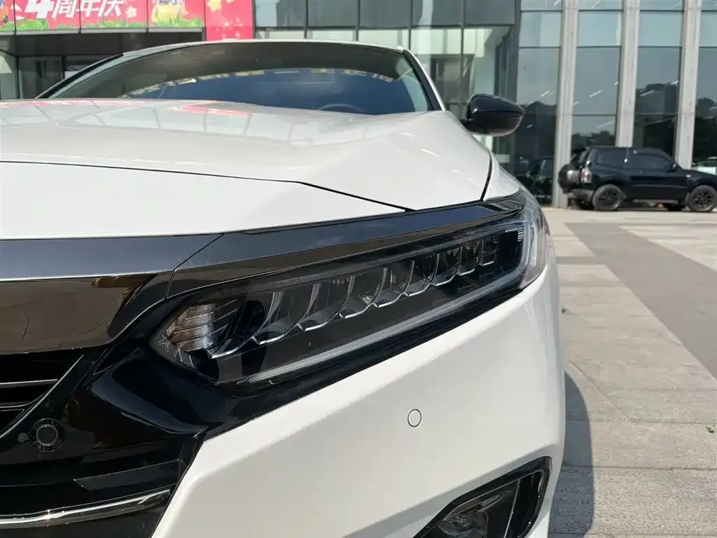 Honda Accord — фото 5