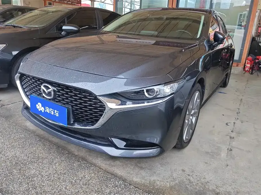 Mazda 3 Axela 2022 из CN, фото 1