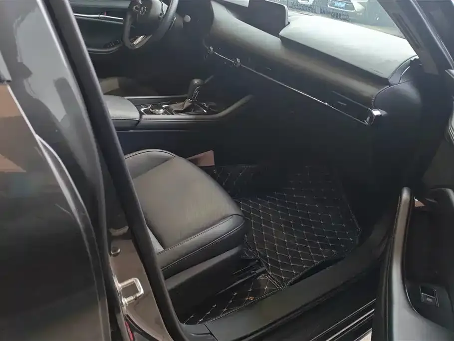 Mazda 3 Axela 2022 из CN, фото 4