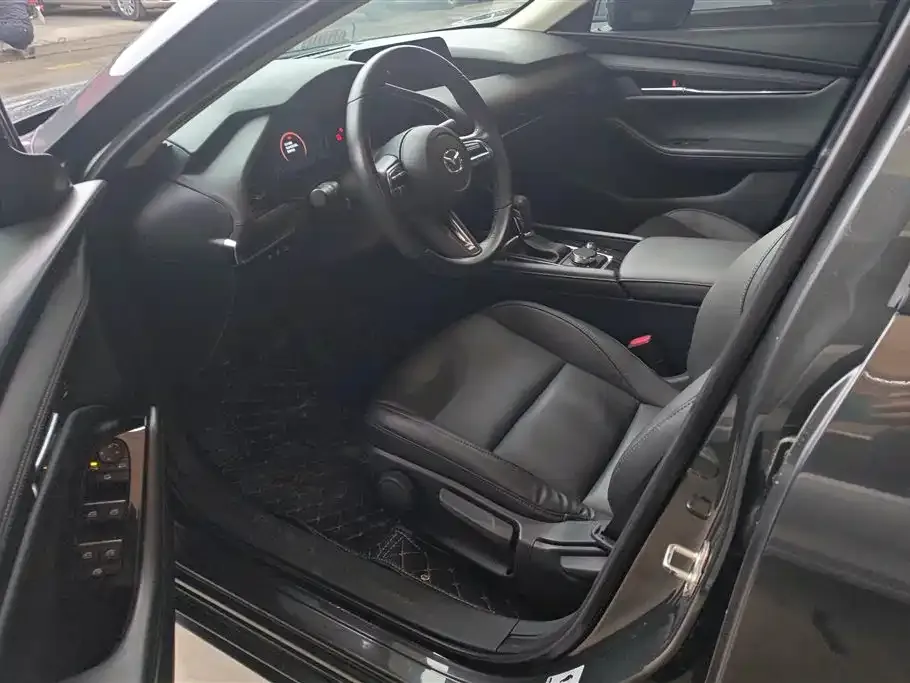 Mazda 3 Axela 2022 из CN, фото 6