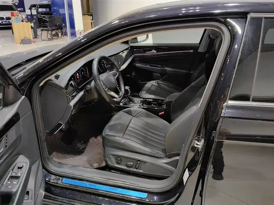 Volkswagen Passat — фото 9