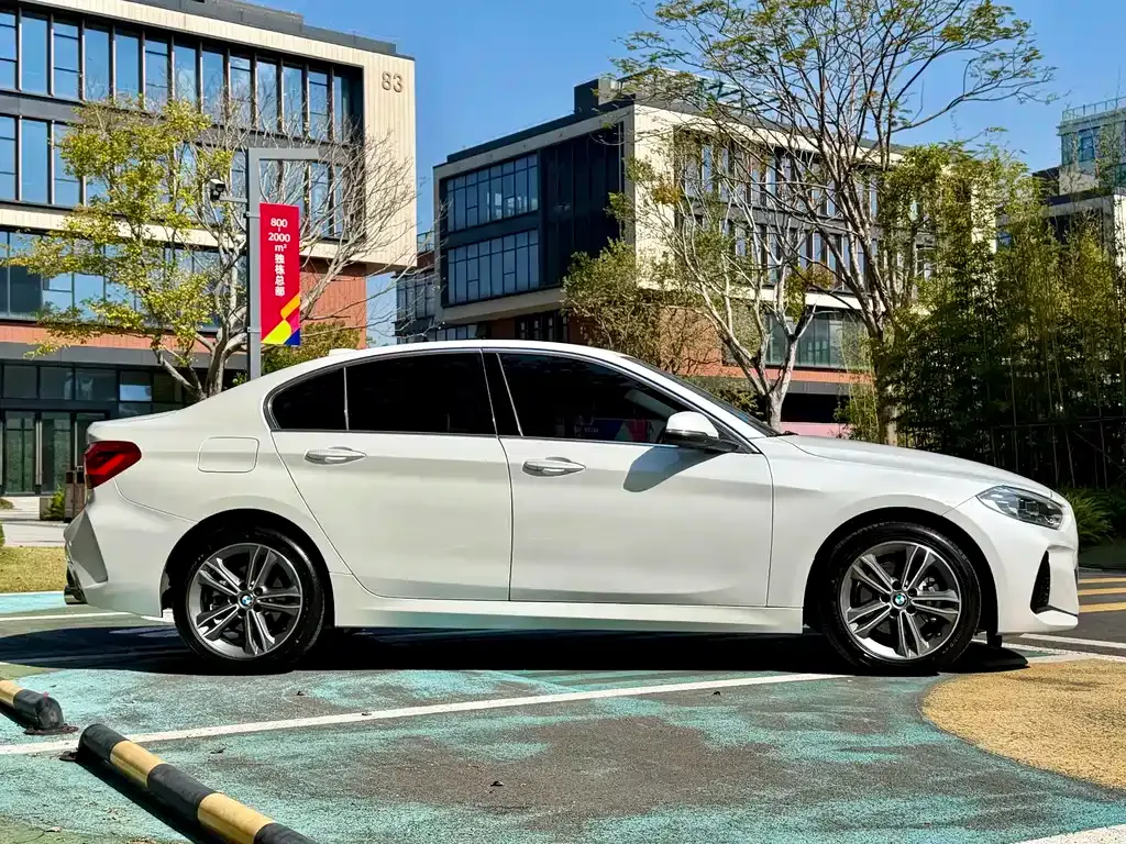 BMW 1 Series 2022 из CN, фото 10