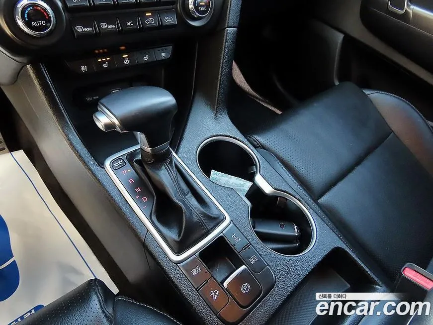 Kia Sportage — фото 8
