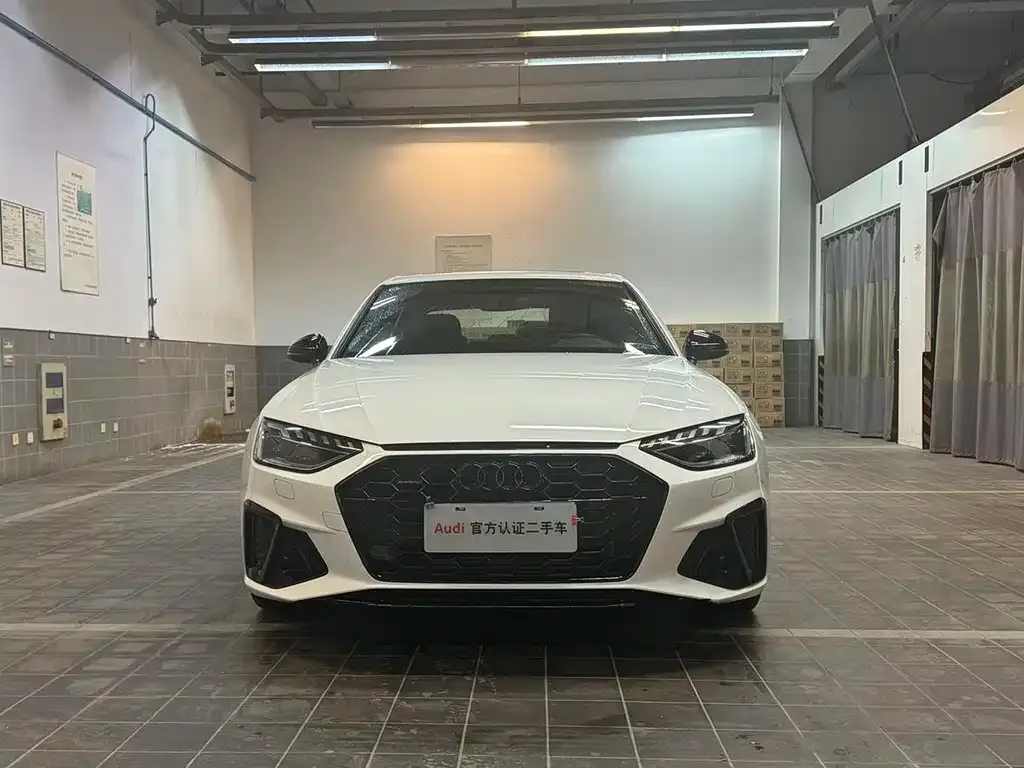Audi A4L 2022 из CN, фото 9