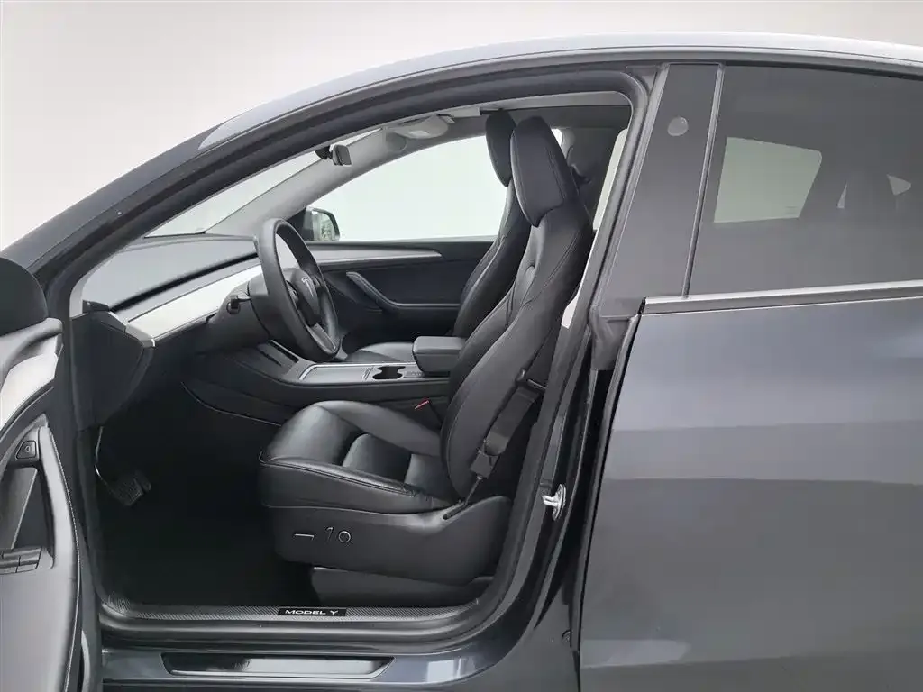 Tesla Model Y 2024 из CN, фото 10