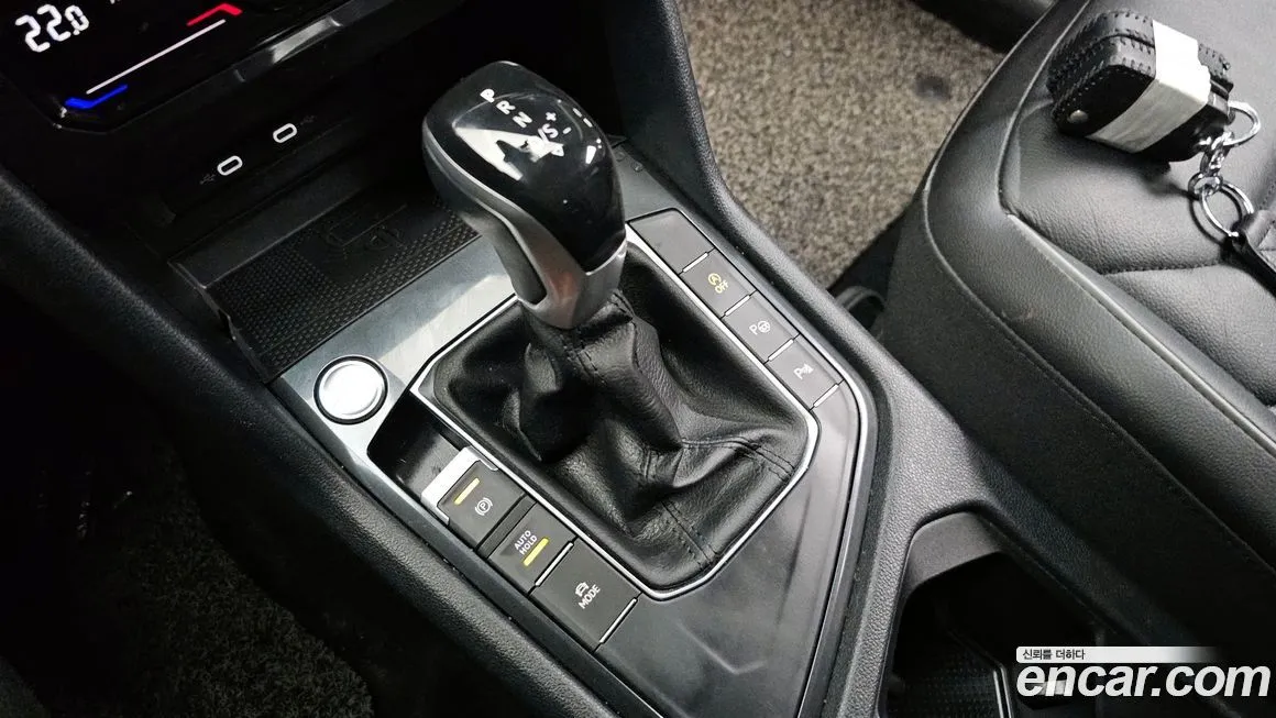 Volkswagen Tiguan 2022 из KR, фото 9
