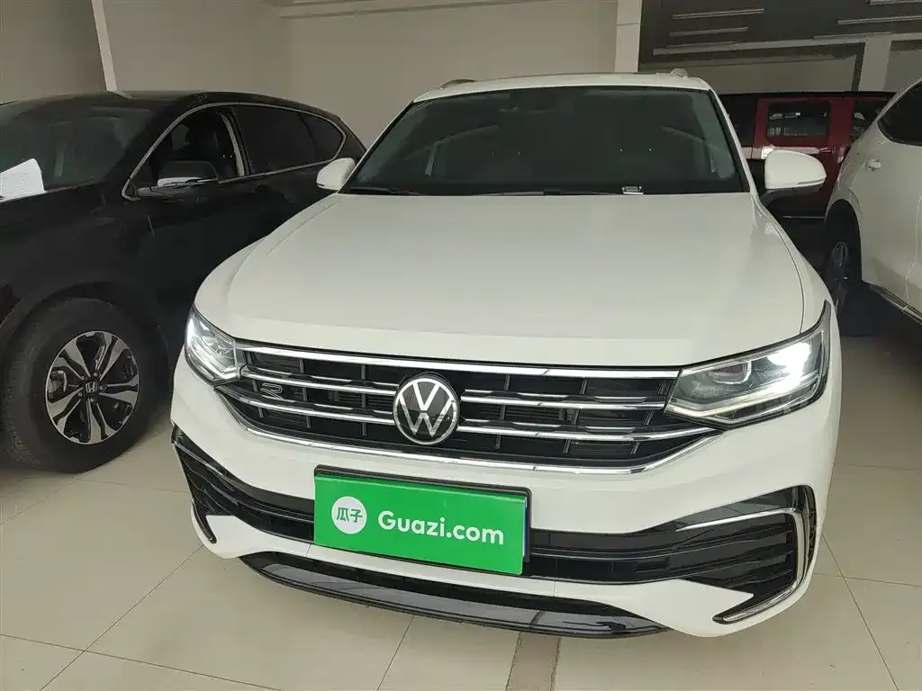 Volkswagen Tiguan X — фото 10