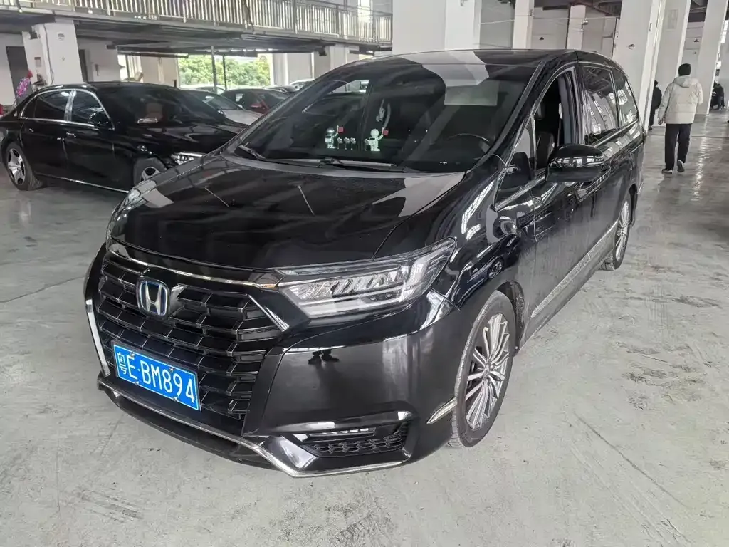 Honda Elysion 2022 из CN, фото 1