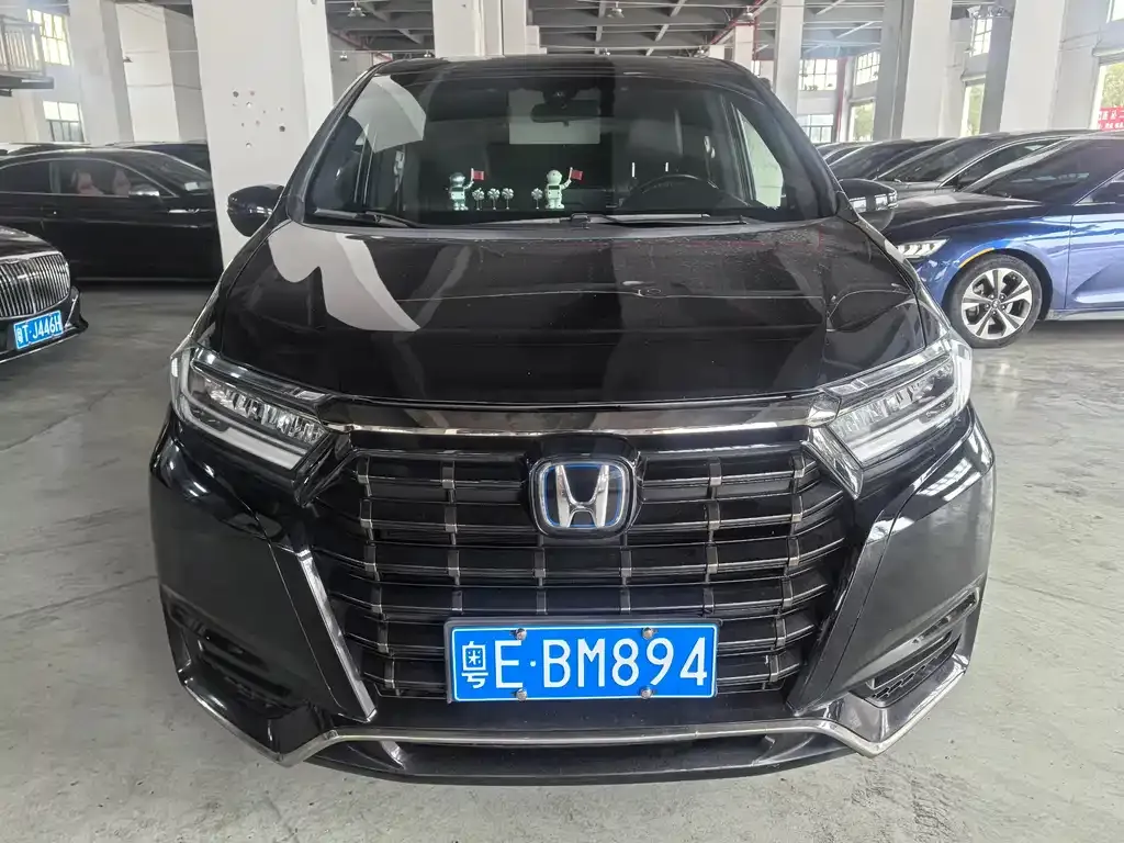 Honda Elysion 2022 из CN, фото 3