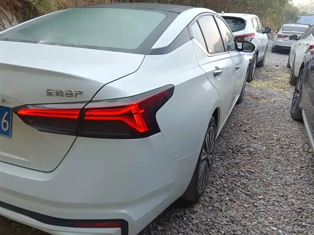Nissan Teana 2023 из CN, фото 3