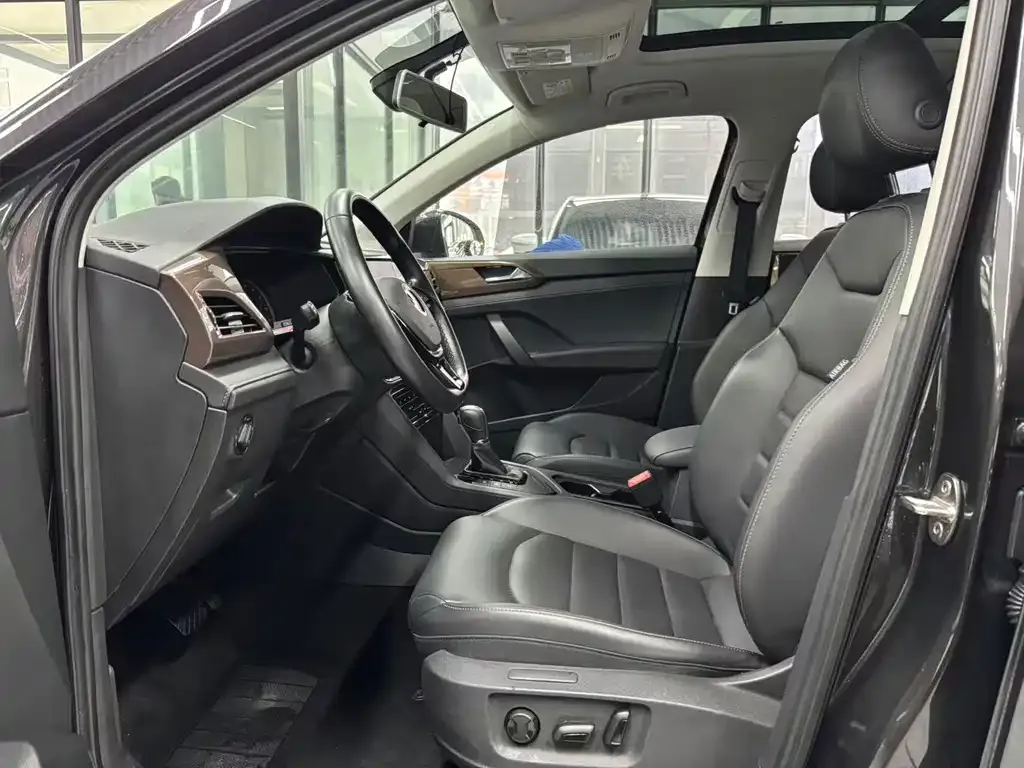 Volkswagen Tharu 2022 из CN, фото 10