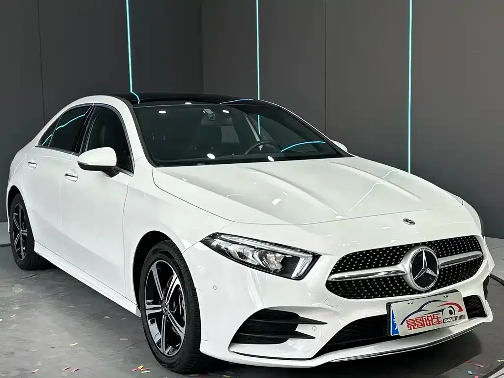 Mercedes-Benz A-Class — фото 8