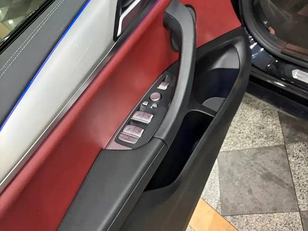 BMW X4 2022 из CN, фото 2