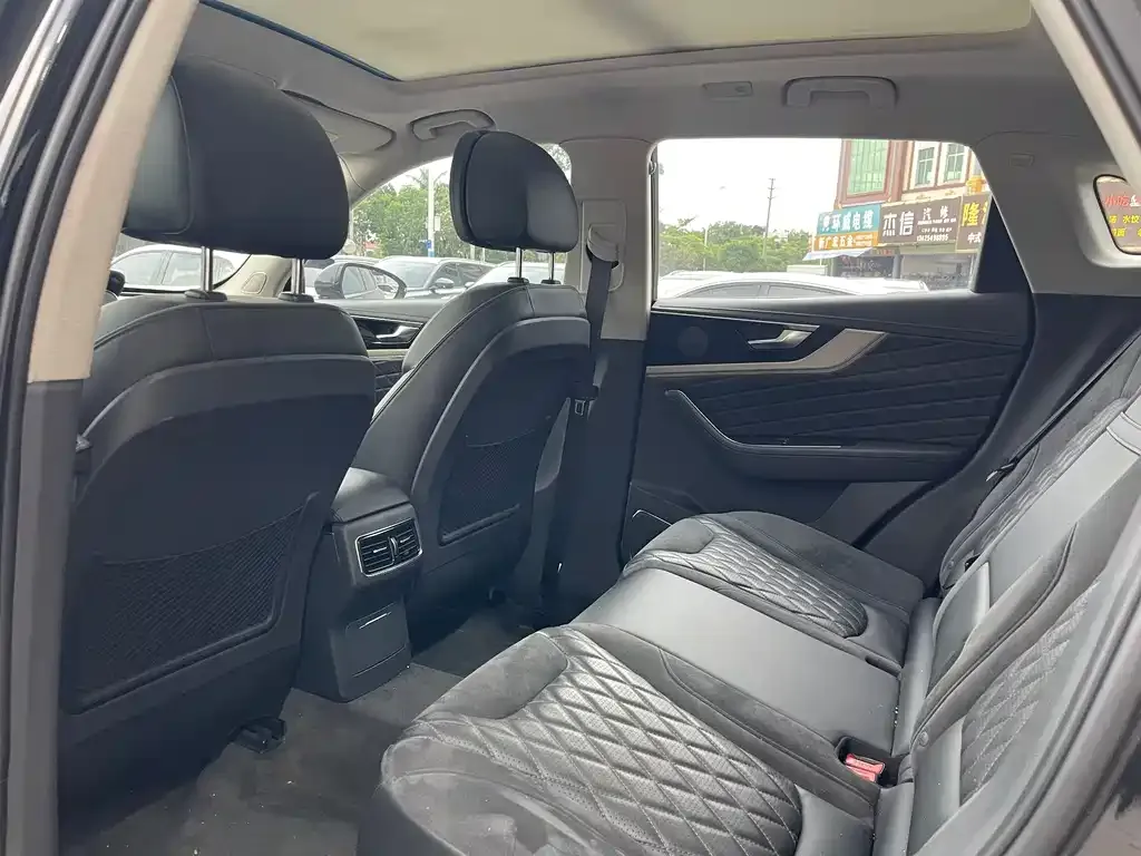 Hongqi HS5 2021 из CN, фото 3