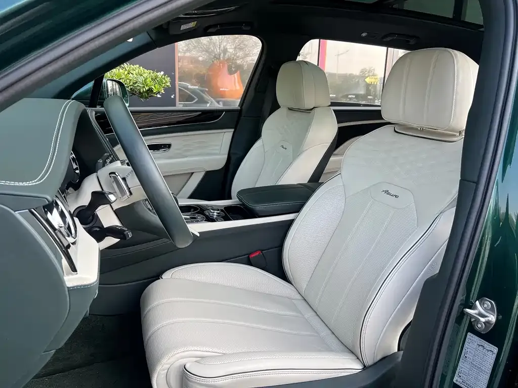 Bentley Bentayga 2024 из CN, фото 6