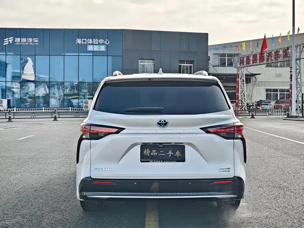 Toyota Sienna 2022 из CN, фото 6