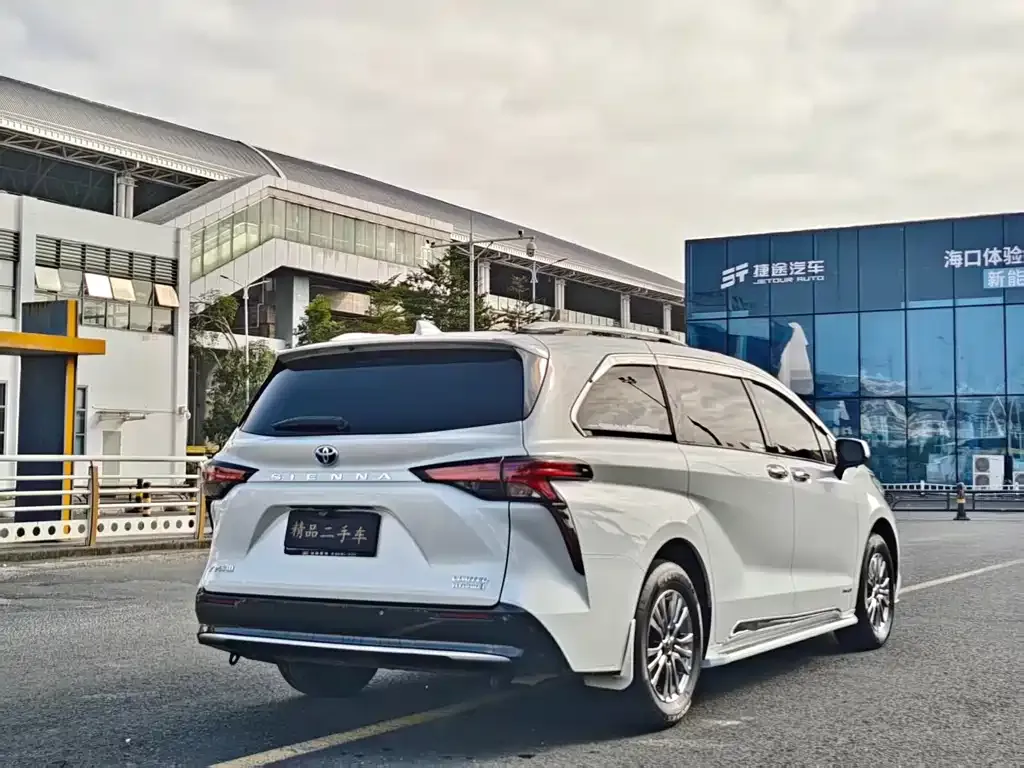 Toyota Sienna 2022 из CN, фото 8