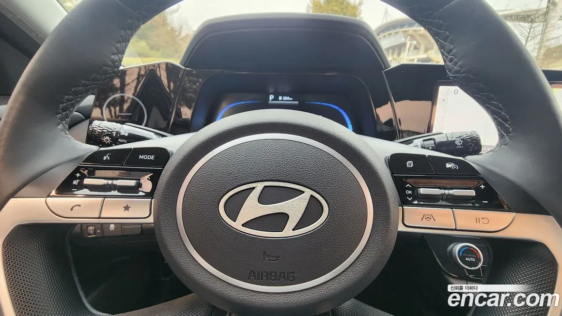 Hyundai AVANTE 2024 из KR, фото 2