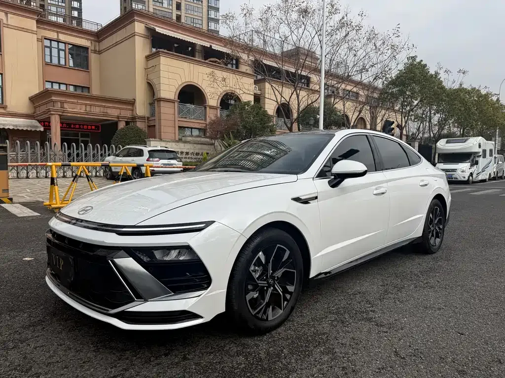 Hyundai Sonata 2024 из CN, фото 1