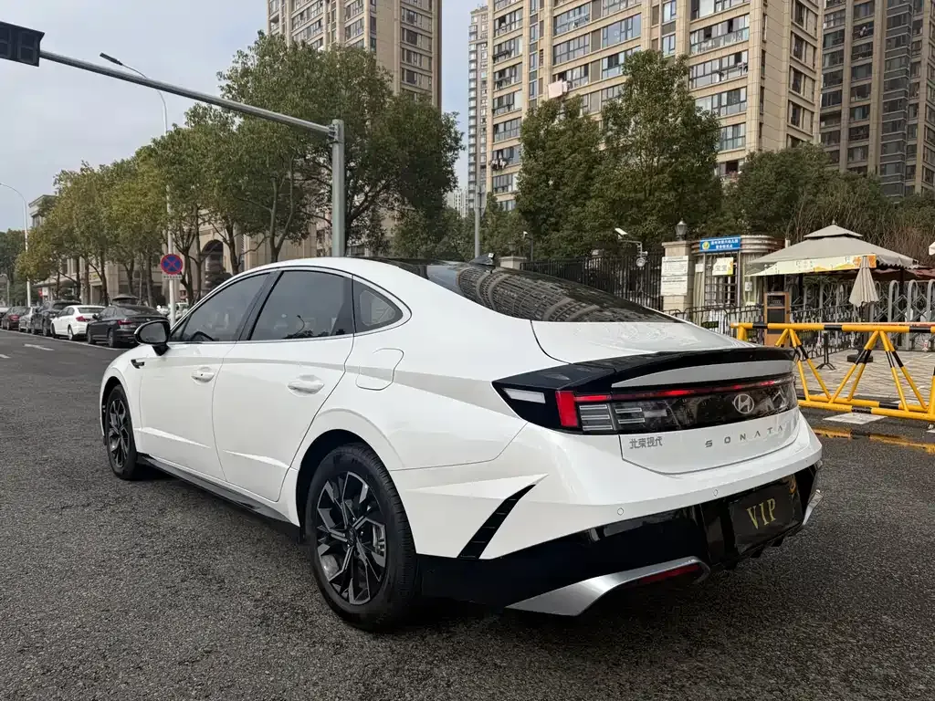 Hyundai Sonata 2024 из CN, фото 9