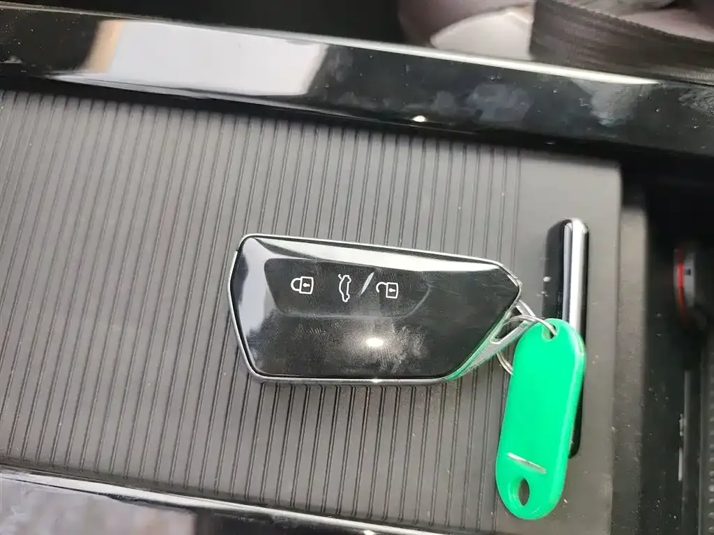 Volkswagen Tavendor 2023 из CN, фото 6