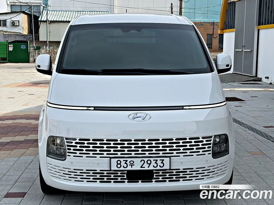 Hyundai Staria — фото 1