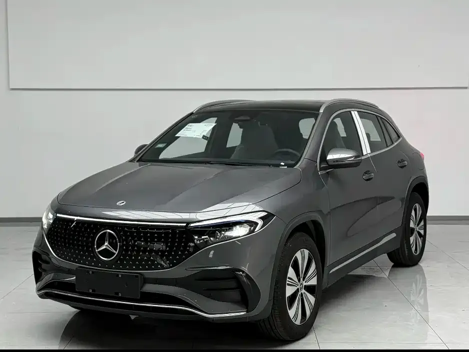 Mercedes-Benz EQA — фото 1