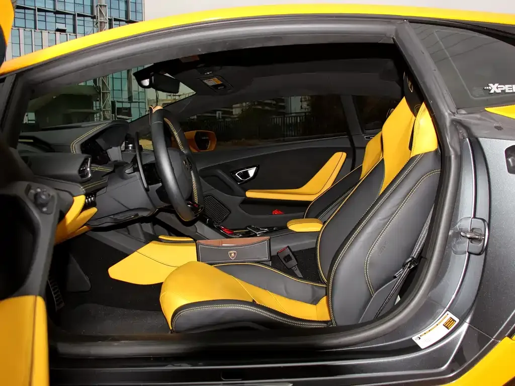 Lamborghini Huracan 2023 из CN, фото 7
