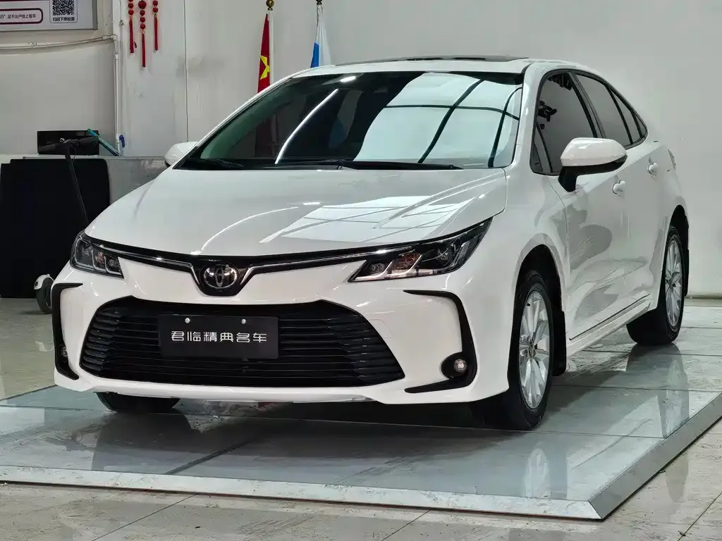 Toyota Corolla 2022 из CN, фото 1