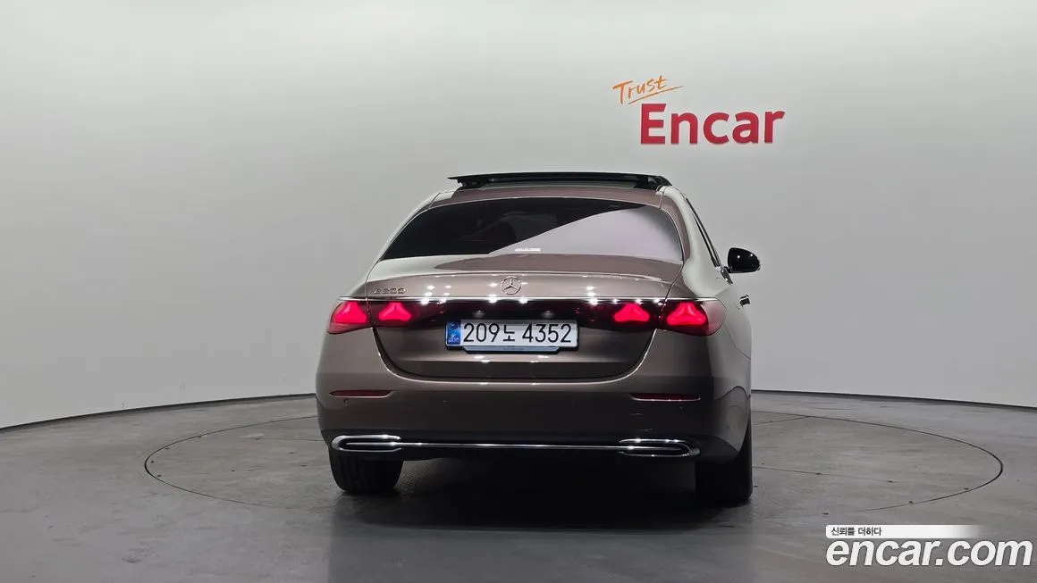 Mercedes-Benz E-Class 2025 из KR, фото 4