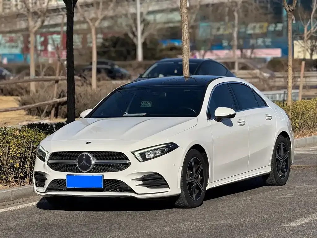 Mercedes-Benz A-Class 2023 из CN, фото 1