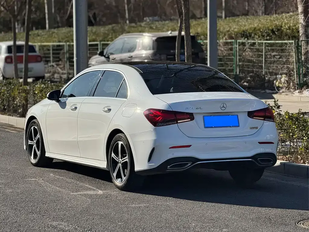 Mercedes-Benz A-Class 2023 из CN, фото 10