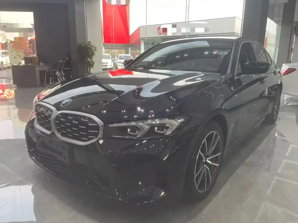 BMW 3 Series 2023 из CN, фото 1