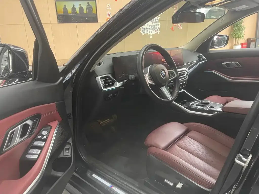 BMW 3 Series 2023 из CN, фото 4