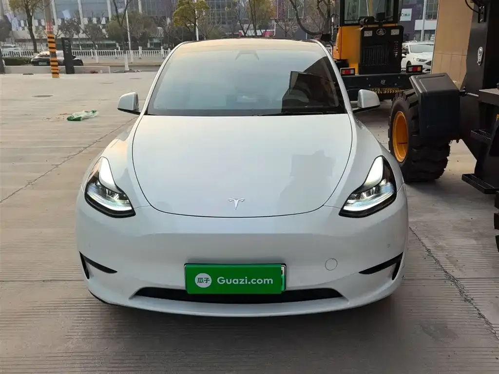 Tesla Model Y 2023 из CN, фото 3