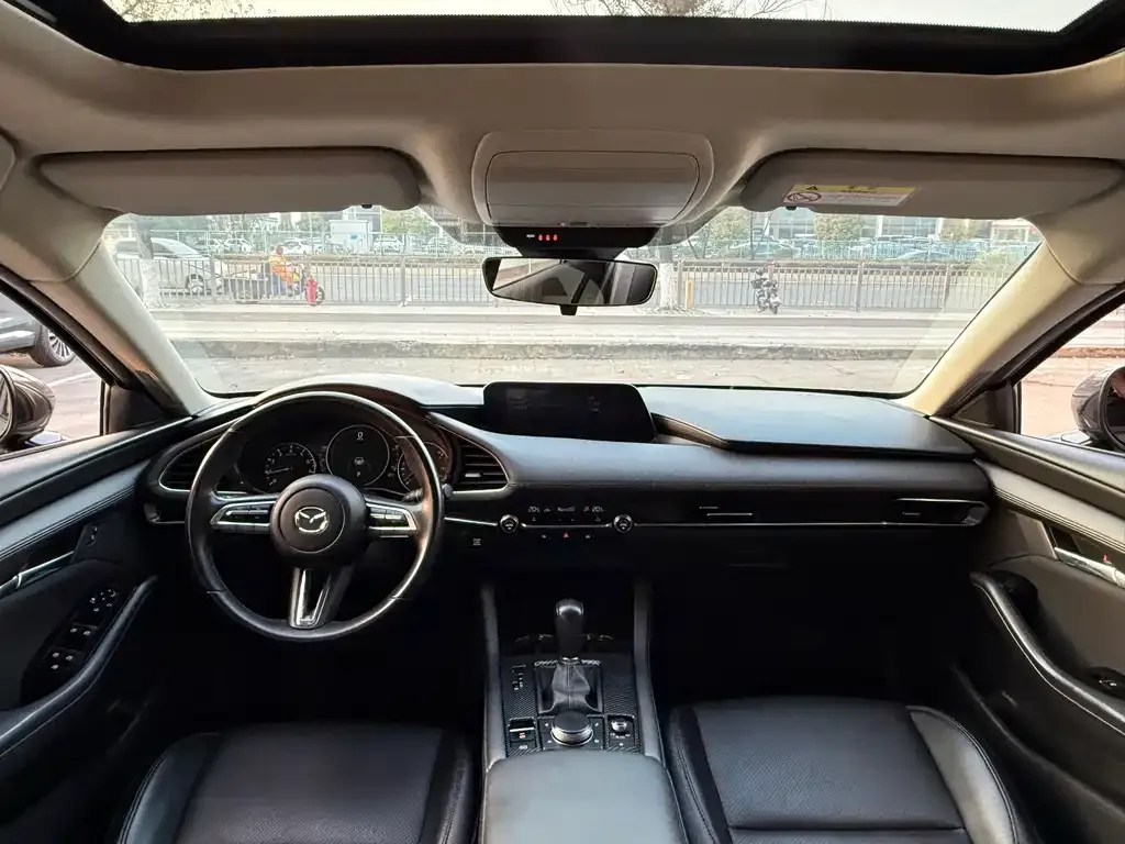 Mazda 3 Axela 2021 из CN, фото 4