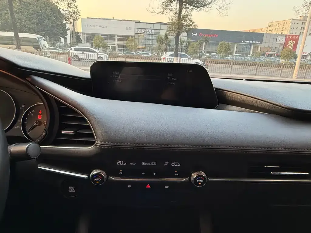 Mazda 3 Axela 2021 из CN, фото 10