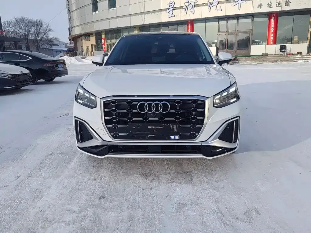 Audi Q2L 2022 из CN, фото 4