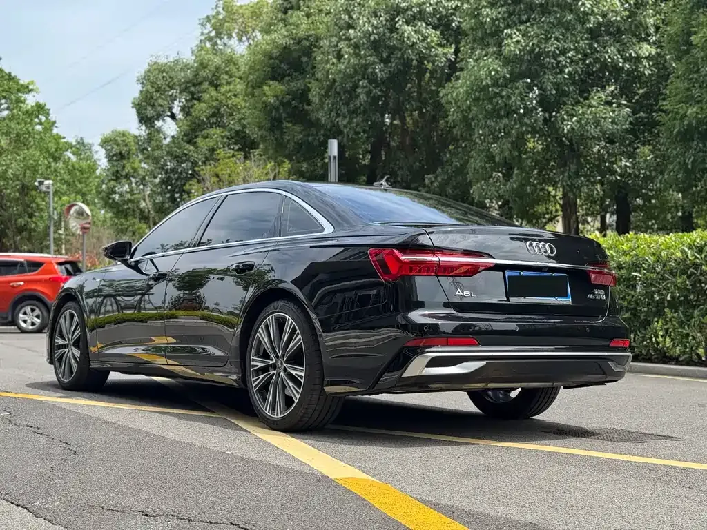 Audi A6L 2023 из CN, фото 5