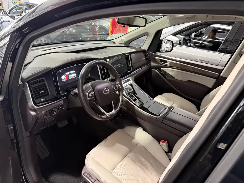 GAC Motor Trumpchi M8 — фото 8