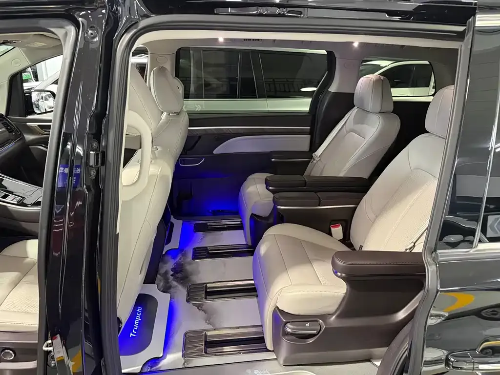 GAC Motor Trumpchi M8 — фото 6