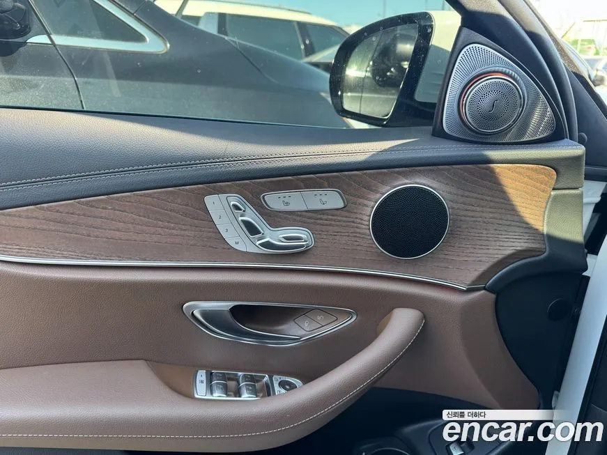 Mercedes-Benz E-Class 2023 из KR, фото 7