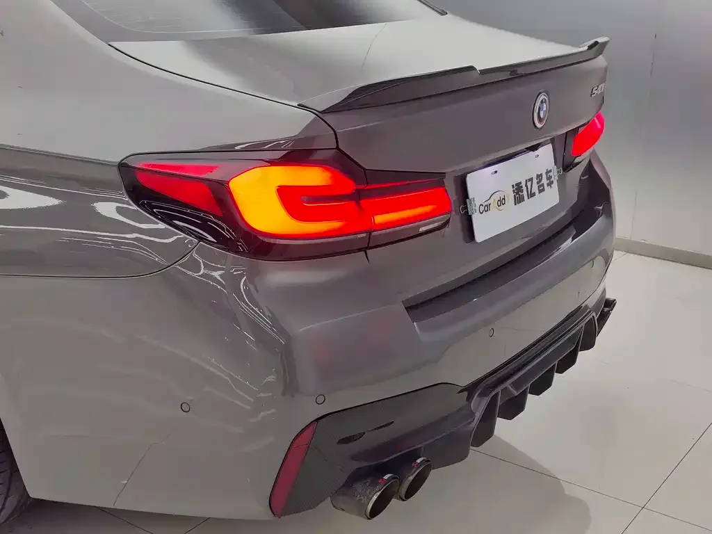 BMW 5 Series (Import) 2022 из CN, фото 3