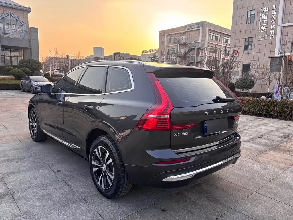 Volvo XC60 2022 из CN, фото 9