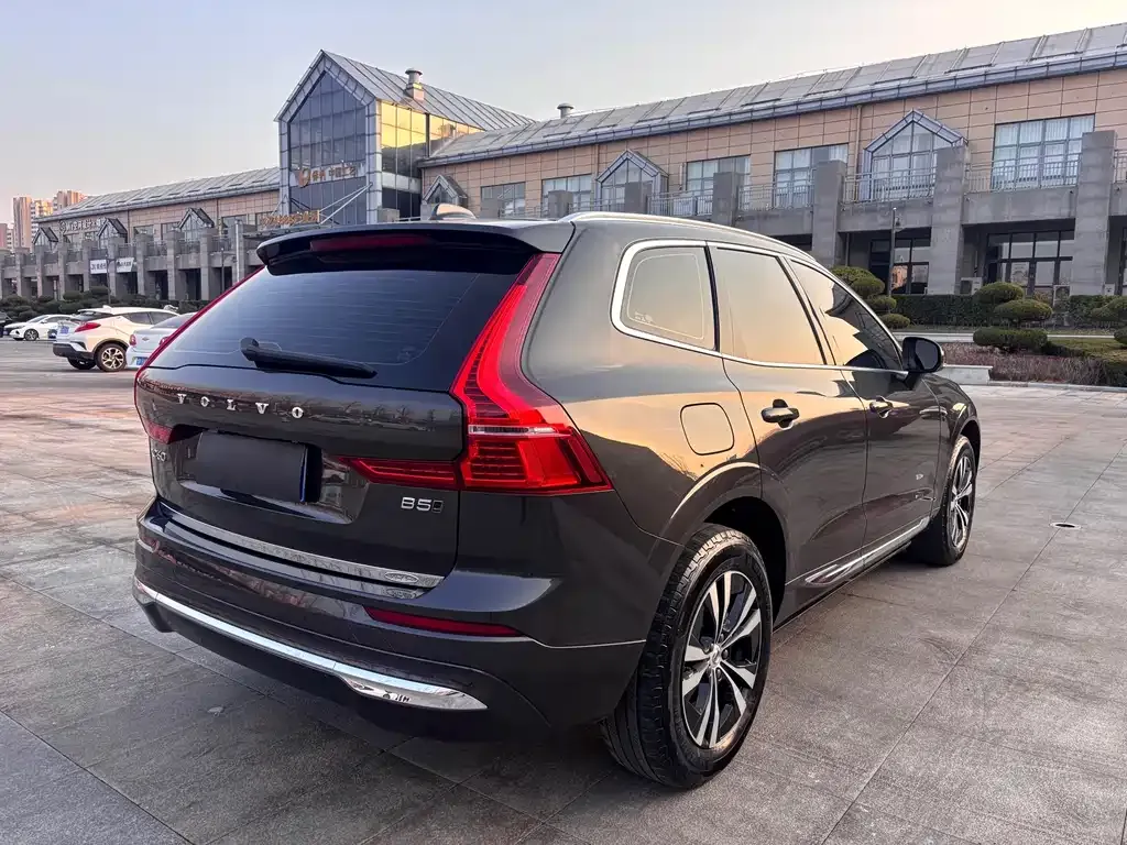 Volvo XC60 2022 из CN, фото 8