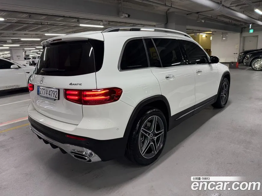 Mercedes-Benz GLB-Class — фото 4