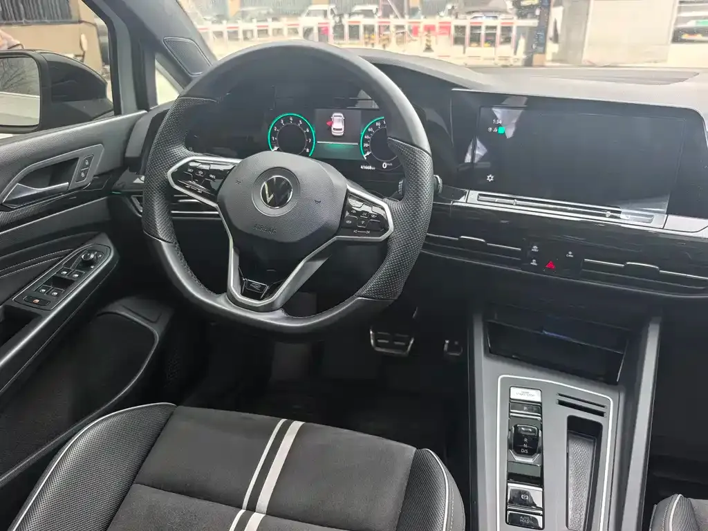 Volkswagen Golf 2021 из CN, фото 7