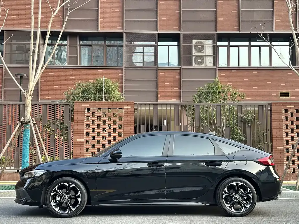 Honda Civic 2024 из CN, фото 9