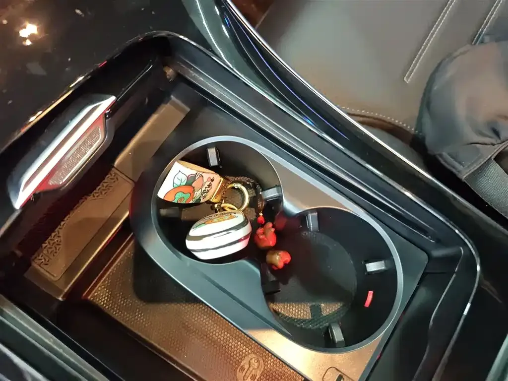 Mercedes-Benz C-Class 2024 из CN, фото 9