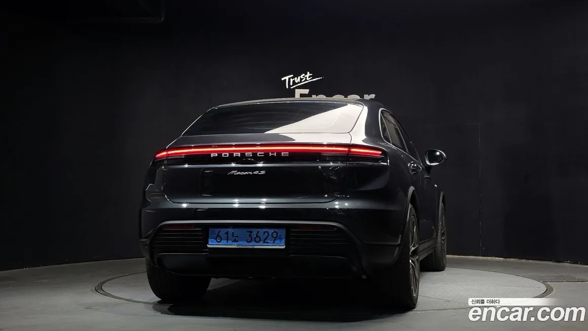 Porsche Macan 2025 из KR, фото 3